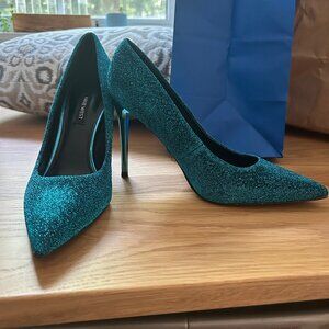 Sparkle pumps